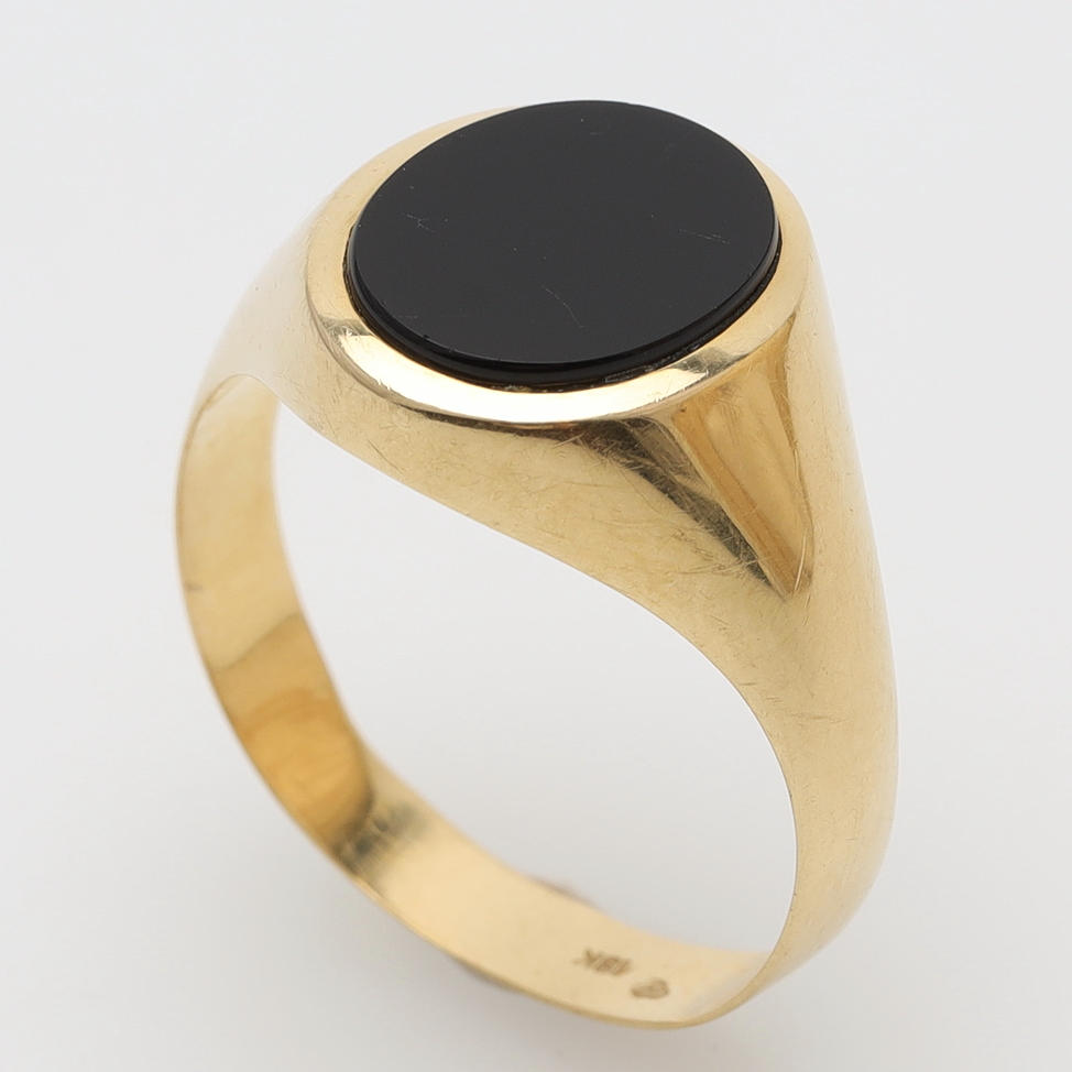SIGNET RING, gold 18K.