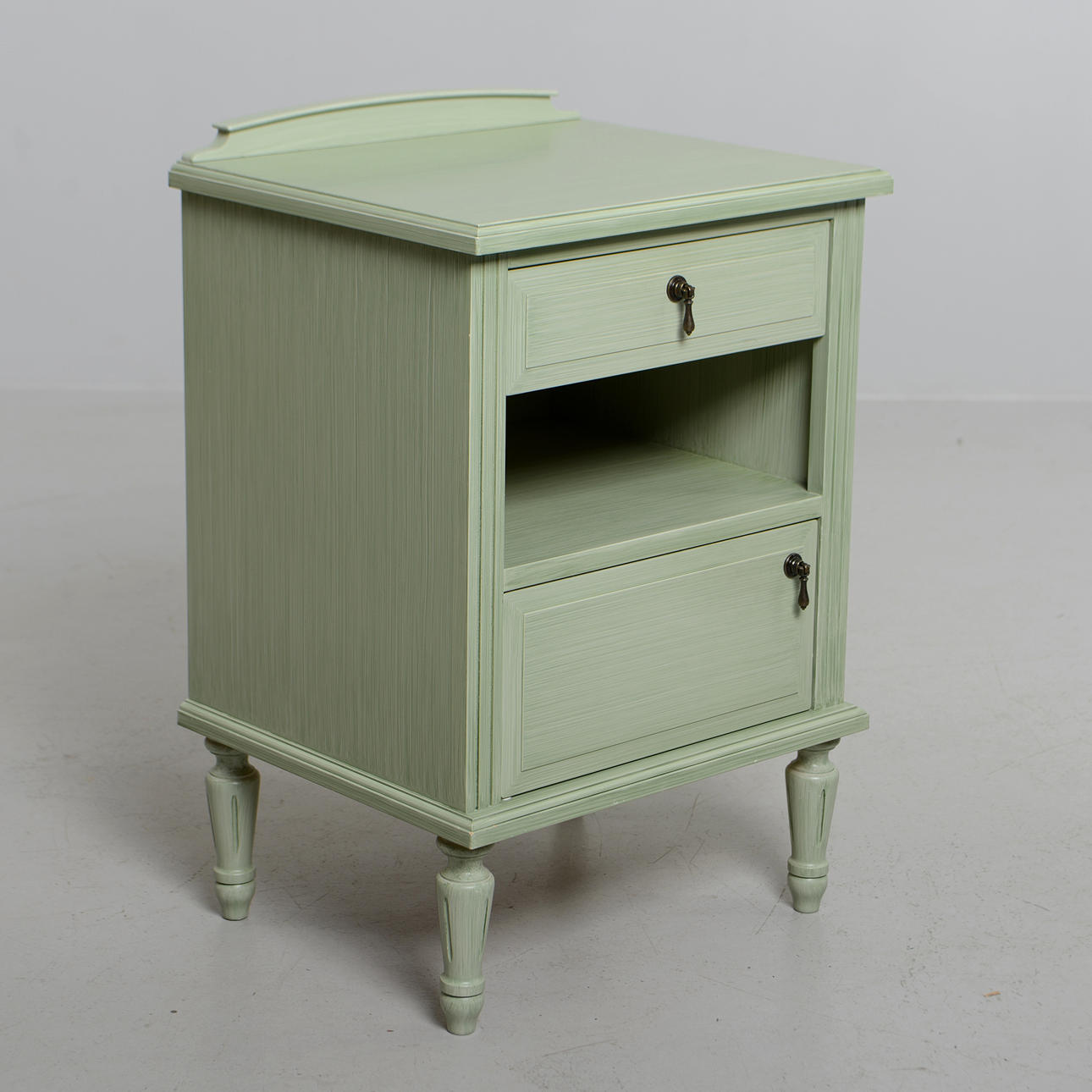 BEDDUKSBORD, Bysnickarna i Ydre, marked, dated 1999.