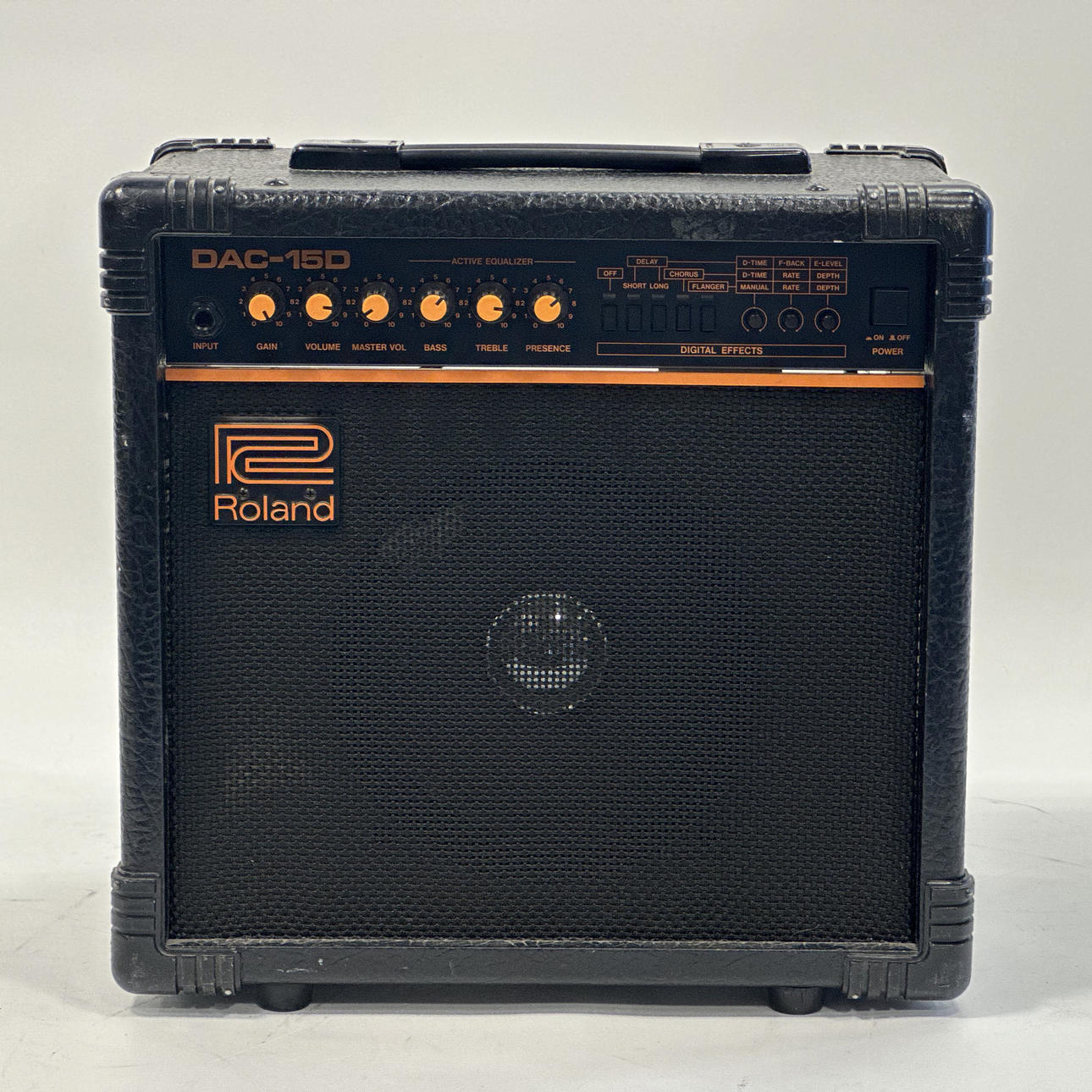 Amplifier Roland DAC15D.