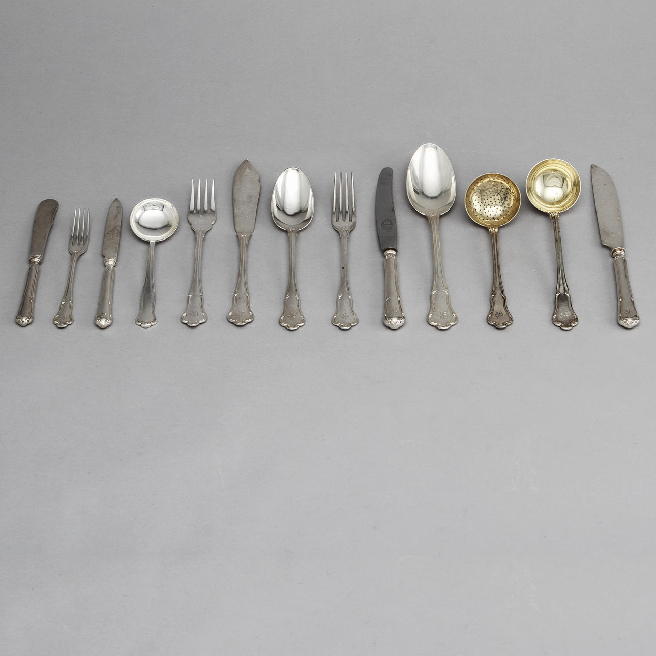 BESTICKUPPSÄTTNING, 124 delar, silver, K Andersson, vikt ca 5400 gram.