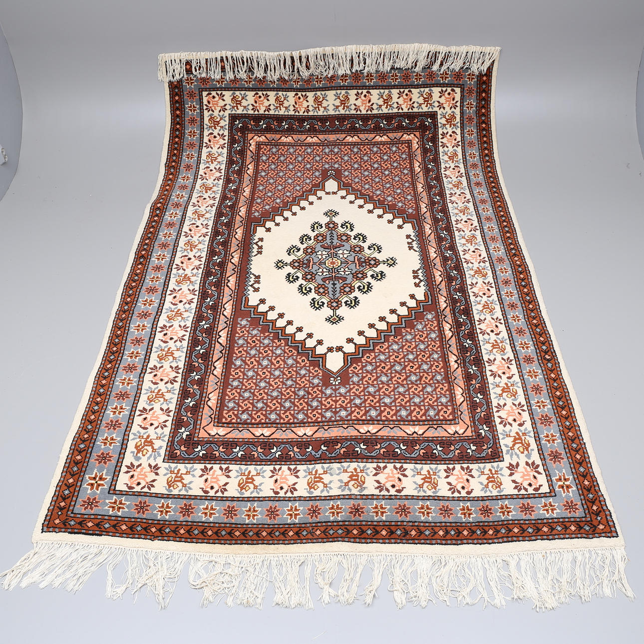 MATTA, orientalisk, 296 x 195 cm.