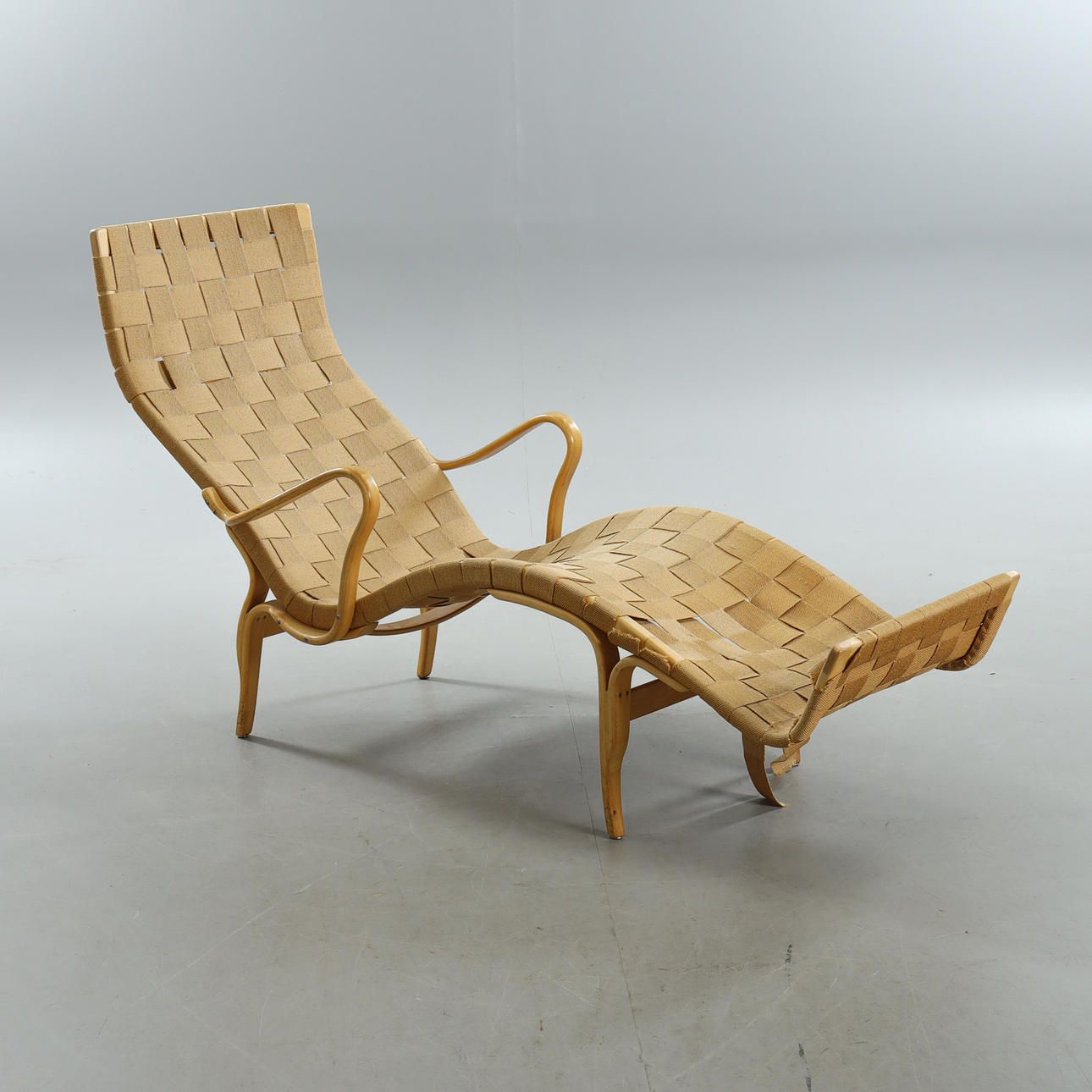 BRUNO MATHSSON. LOUNGE CHAIR, “Pernilla 3".