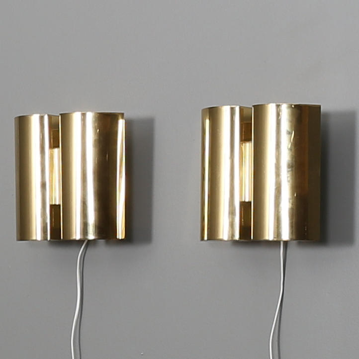 VÄGGLAMPOR, gulmetall, 2 st, Falkenberg Belysning.