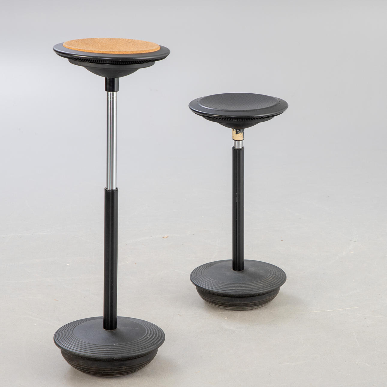 Wilkhahn, Hocker / Stehsitz '201/202' (2).