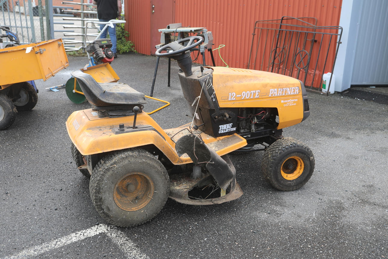 Ajoruohonleikkuri, Partner 12-90 TE.