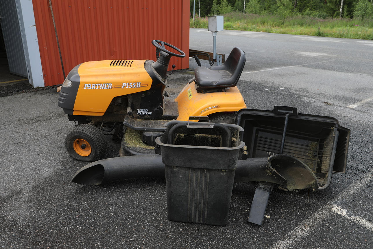 Aufsitzmäher, Partner P155H.