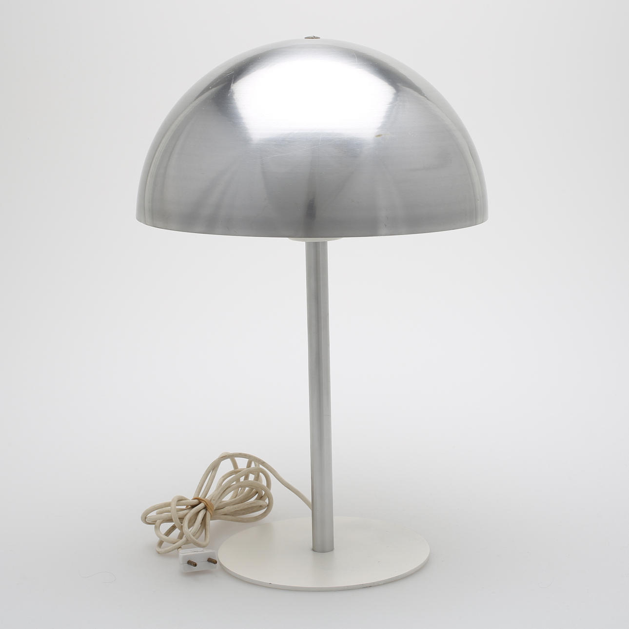 BORDSLAMPA, metall, Lyfa.