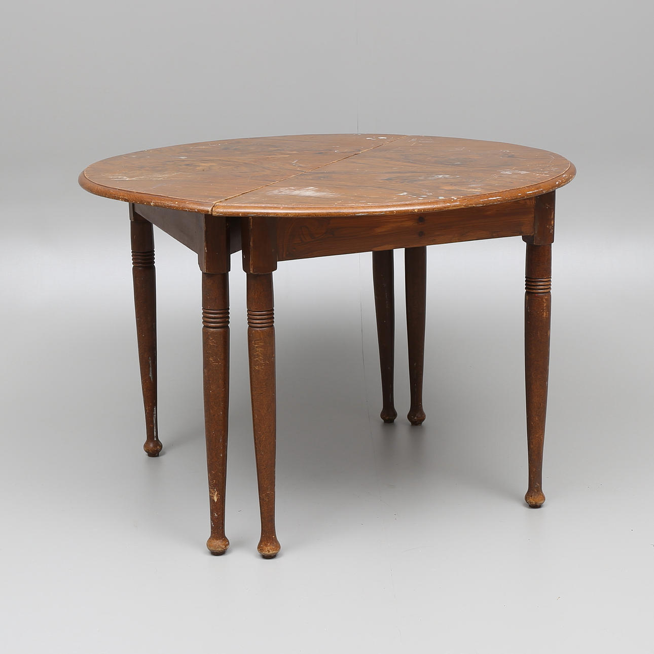 HALVMÅNEBORD, tidigt 1900-tal.