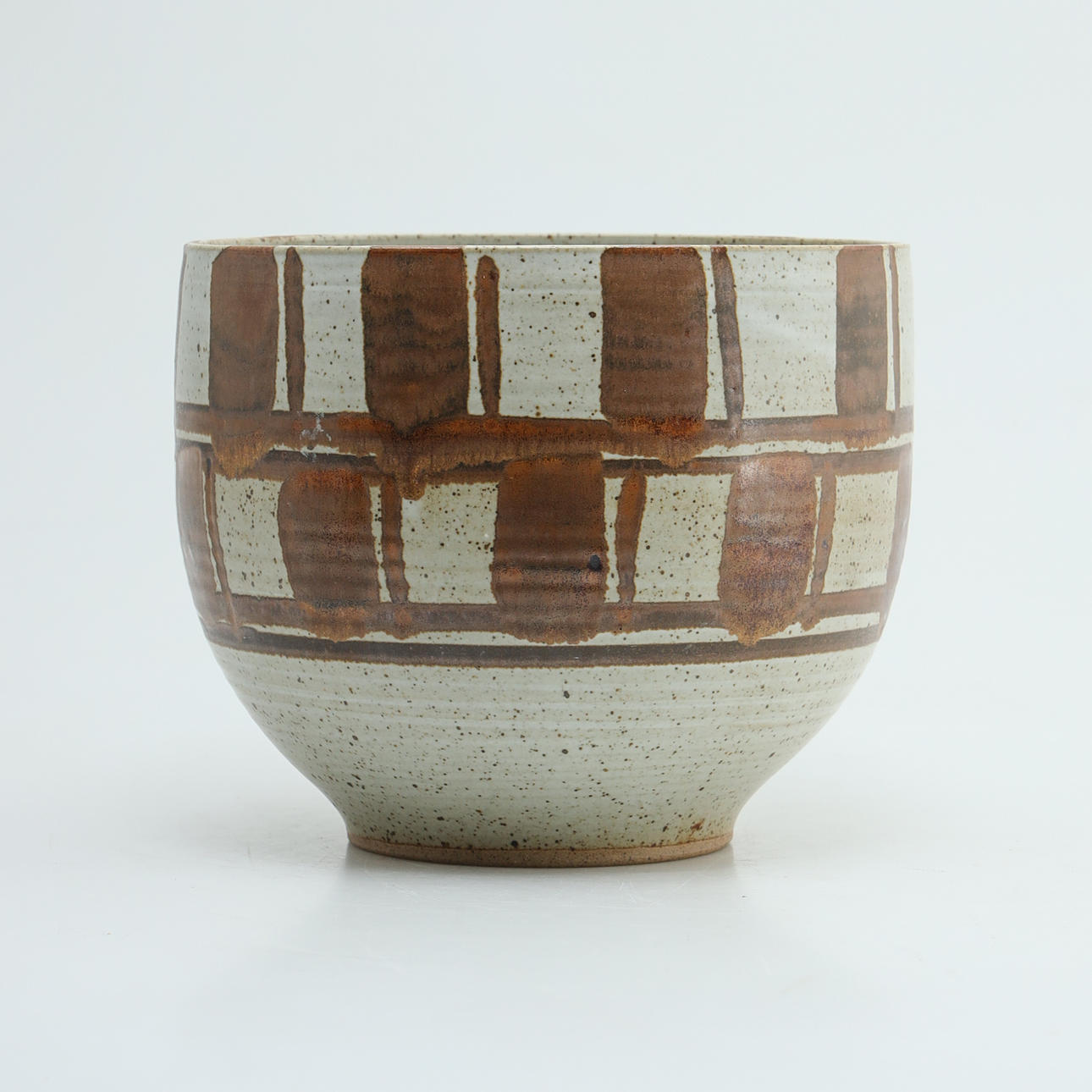 JETTE ANDERSEN (DANMARK). Skål, eget studie, glaseret stentøj.