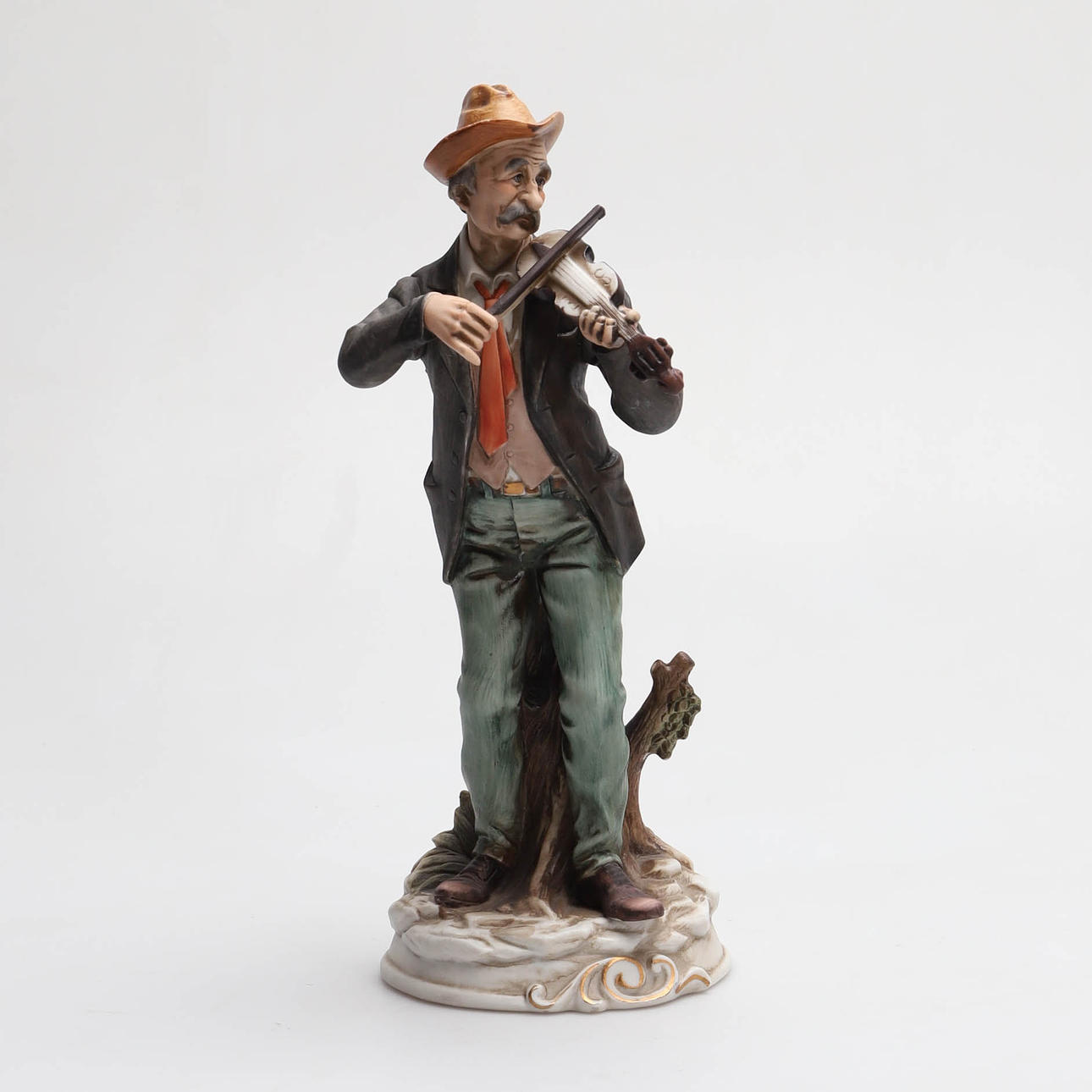 FIGURINE, violin player, Capodimonte, Italy. Ceramics & Porcelain