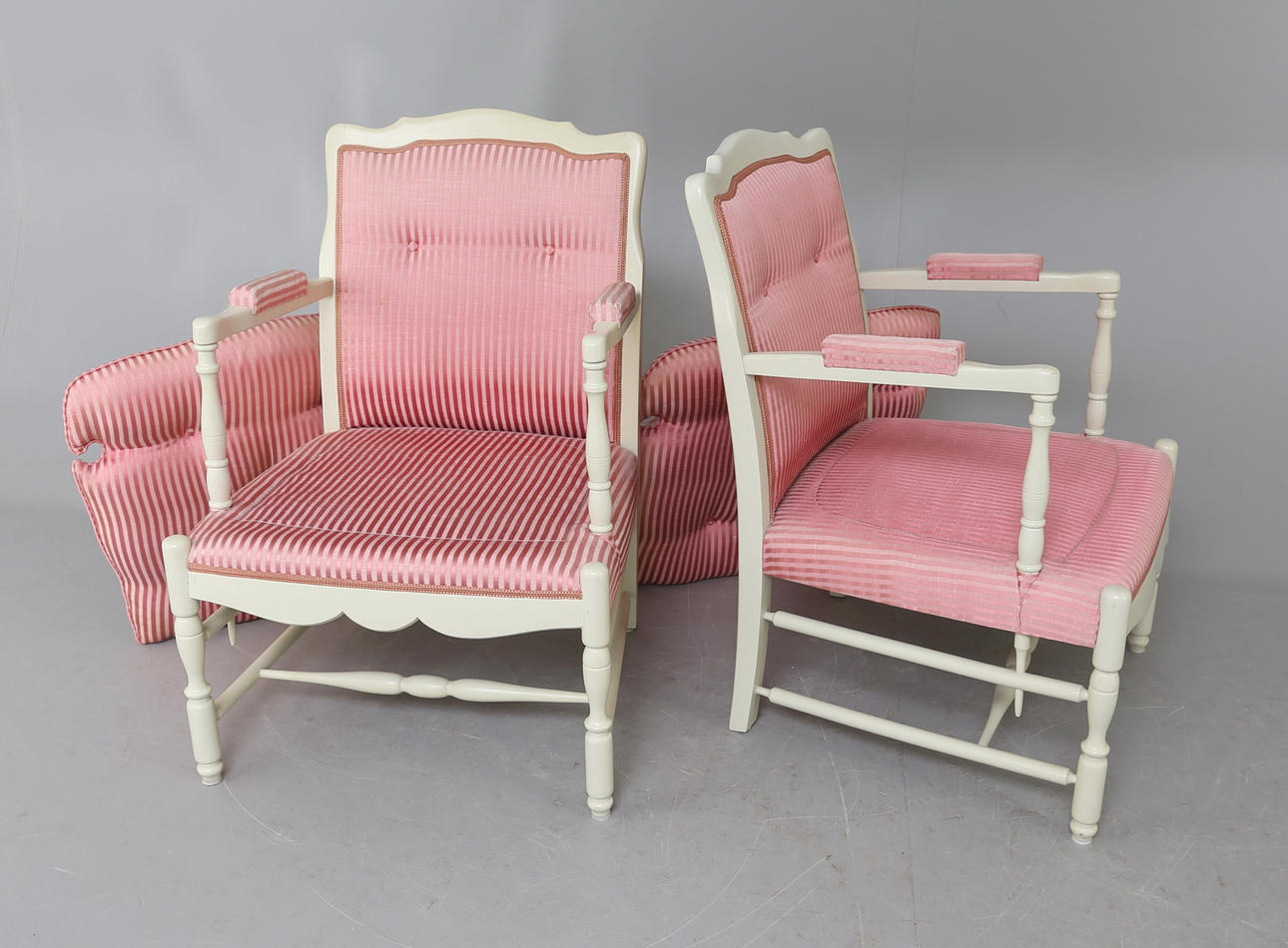 FÅTÖLJER, 2 st, 1900-talets senare hälft.