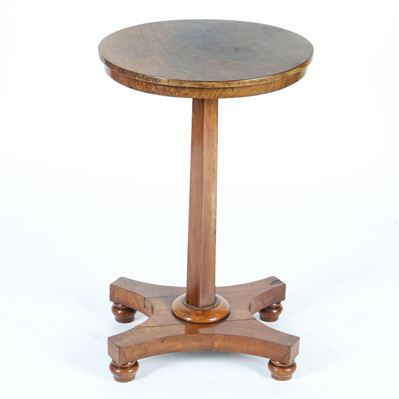 ETT VIKTORIANSK MAHOGNYBORD.