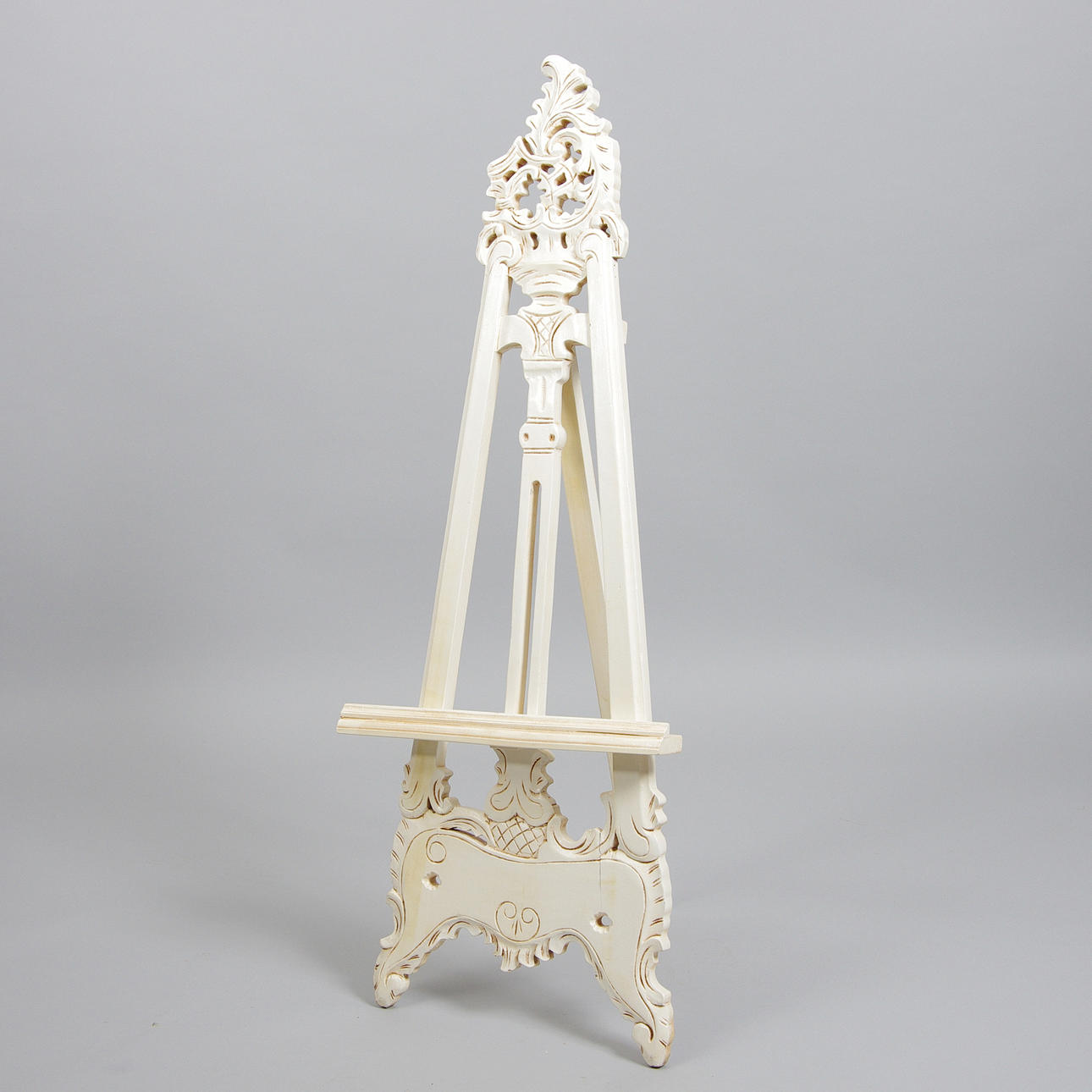 STAFFLI, vitmålat, rokokostil, samtida.