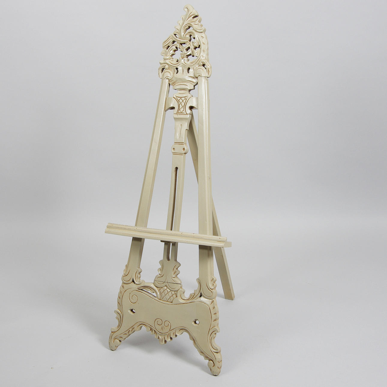 STAFFLI, gråmålat, rokokostil, samtida.