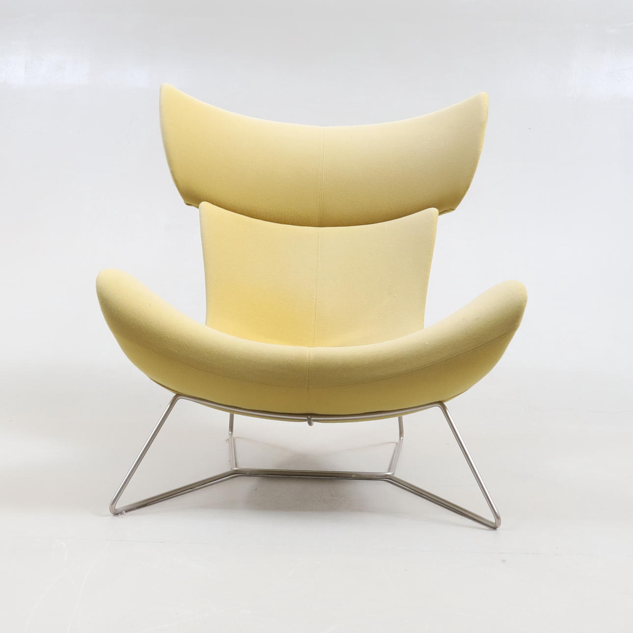 HENRIK PEDERSEN. Un sillón «Imola», BoConcept, década de 2000.