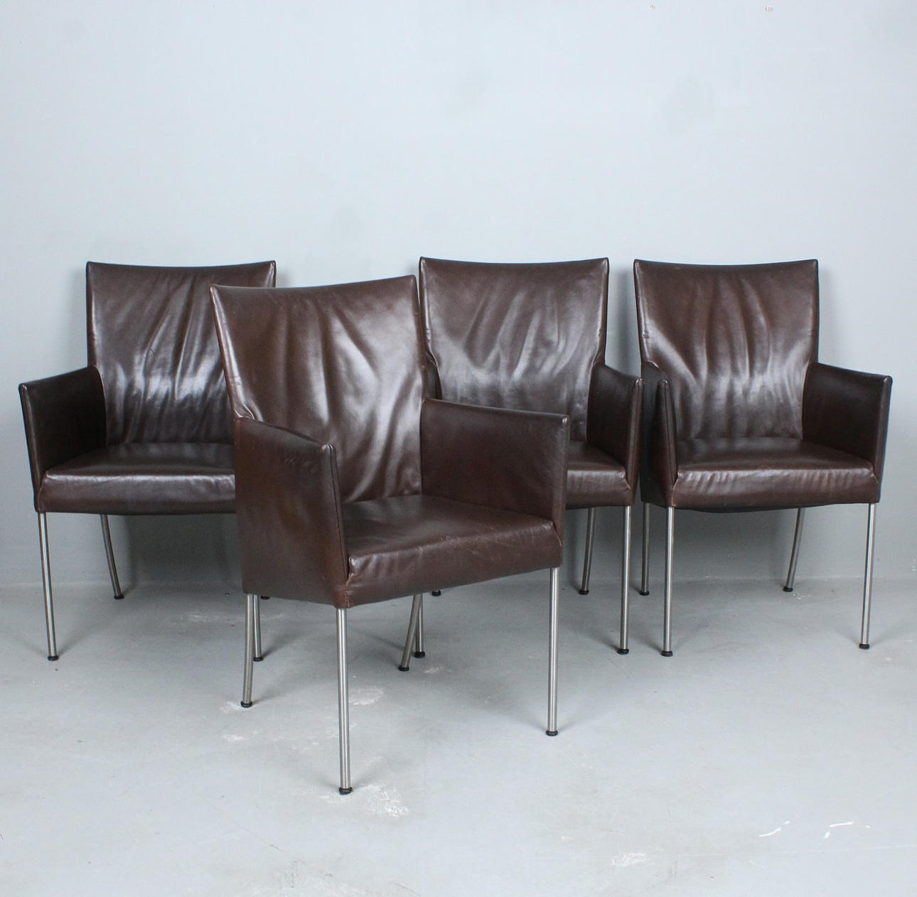 Enzo Luca, Set Stühle / Esszimmerstühle.