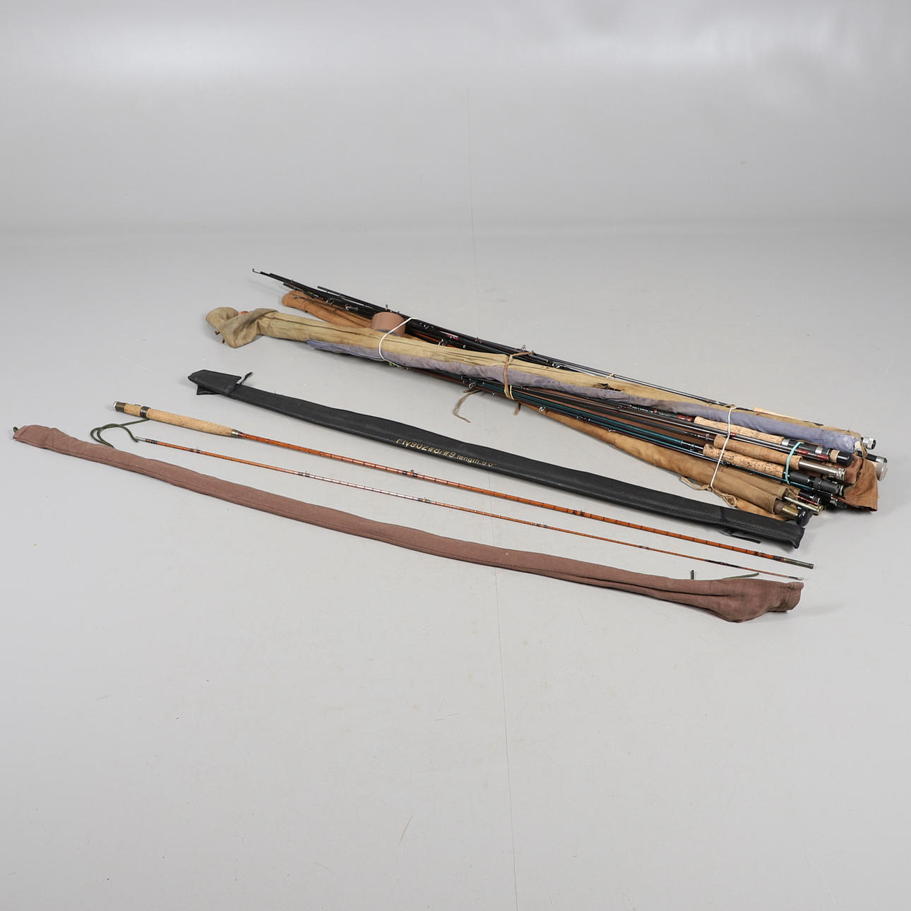 STORT ANTAL FISKESPÖN.