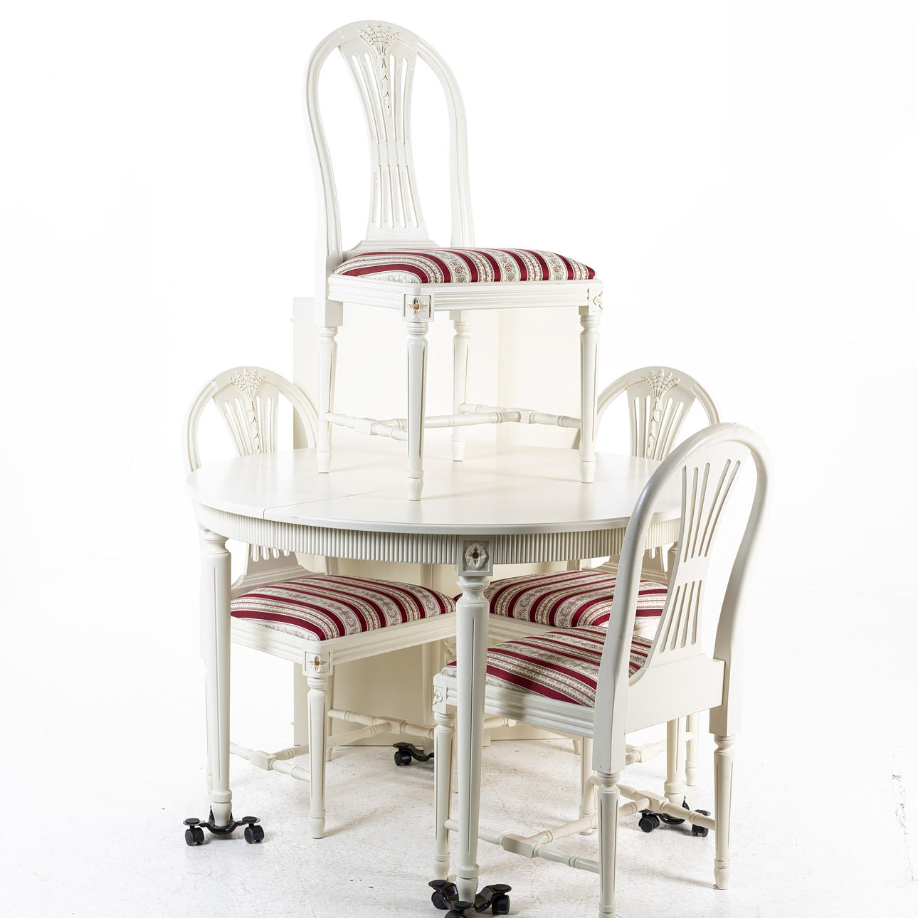 SPISESTUE, 5 stk. „Axet“ gustaviansk stil.