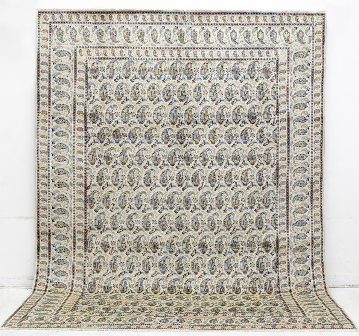 MATTA, Persisk, ljus Keshan, (fine), 396 x 294 cm.