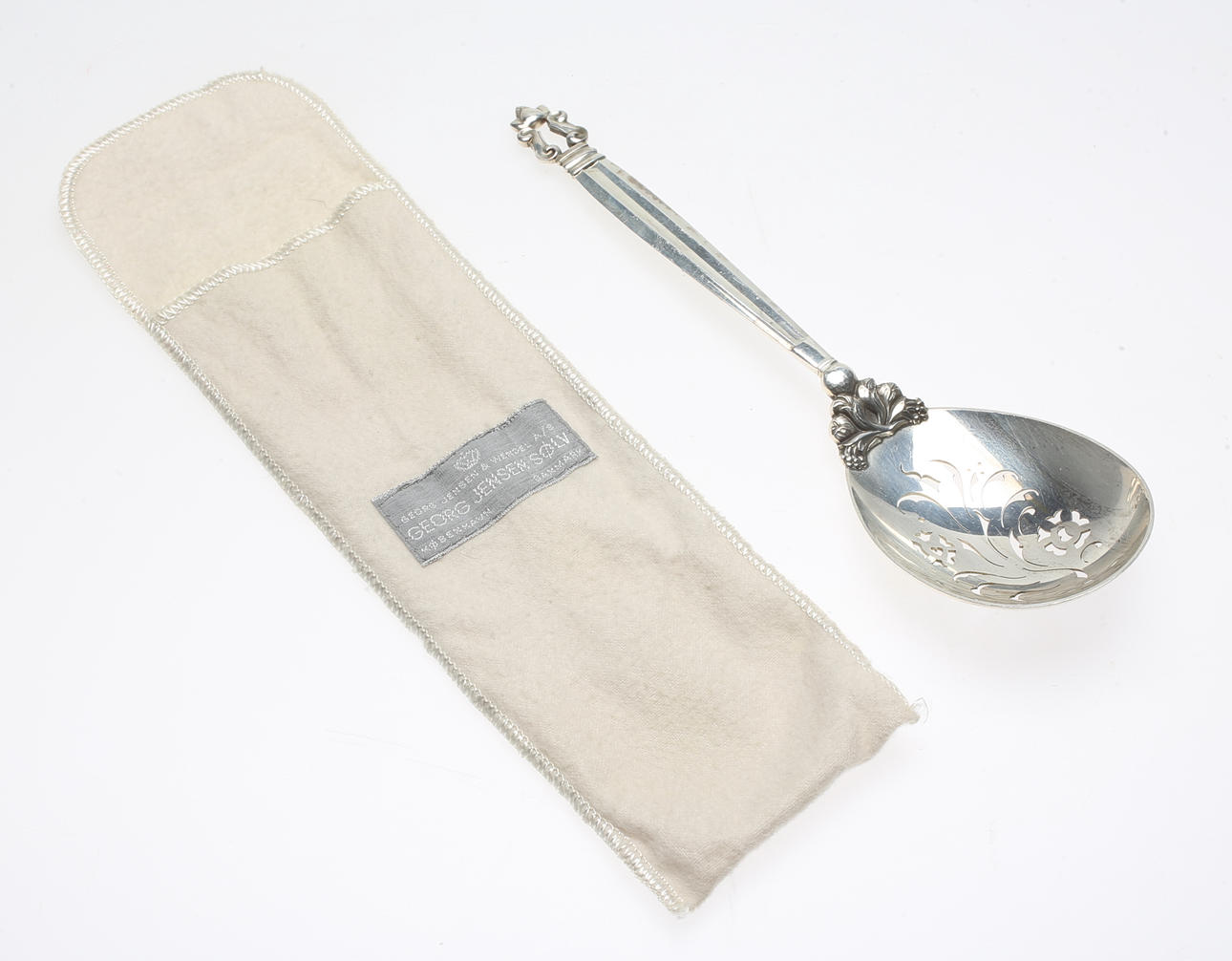 UPPLÄGGNINGSSKED, "Konge Acorn", Johan Rohde för Georg Jensen, 1900-tal.