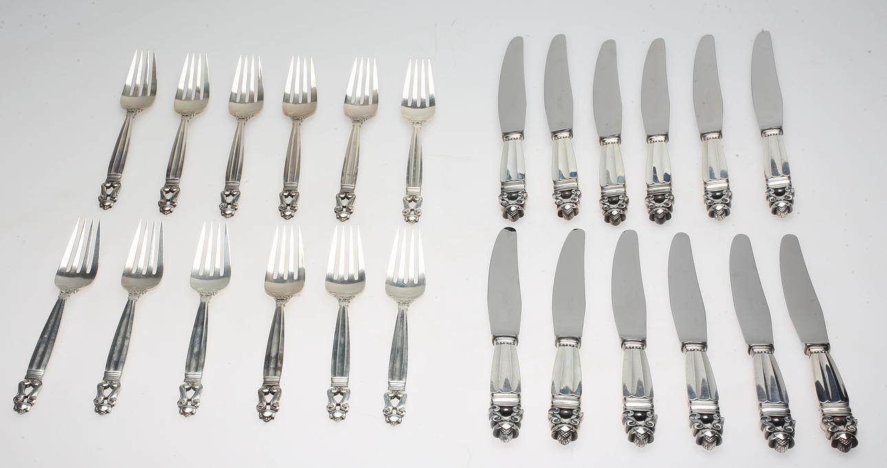 MATBESTICK, 24 delar, "Konge Acorn", Johan Rohde för Georg Jensen, 1900-tal.