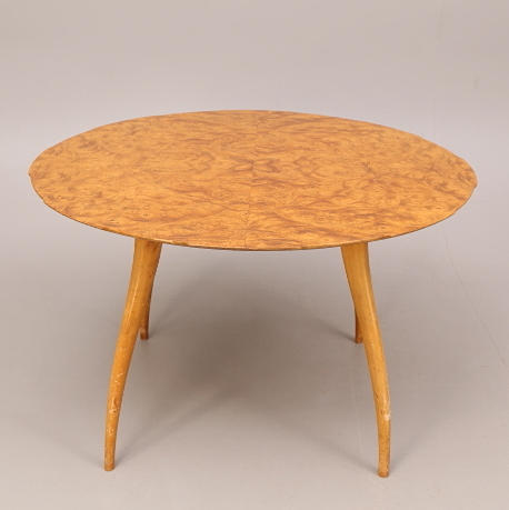 COUCHTISCH, Erle, 1900er Jahre.