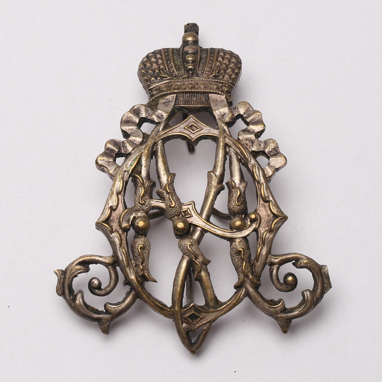 MONOGRAM/BADGE, white metal, Russia.