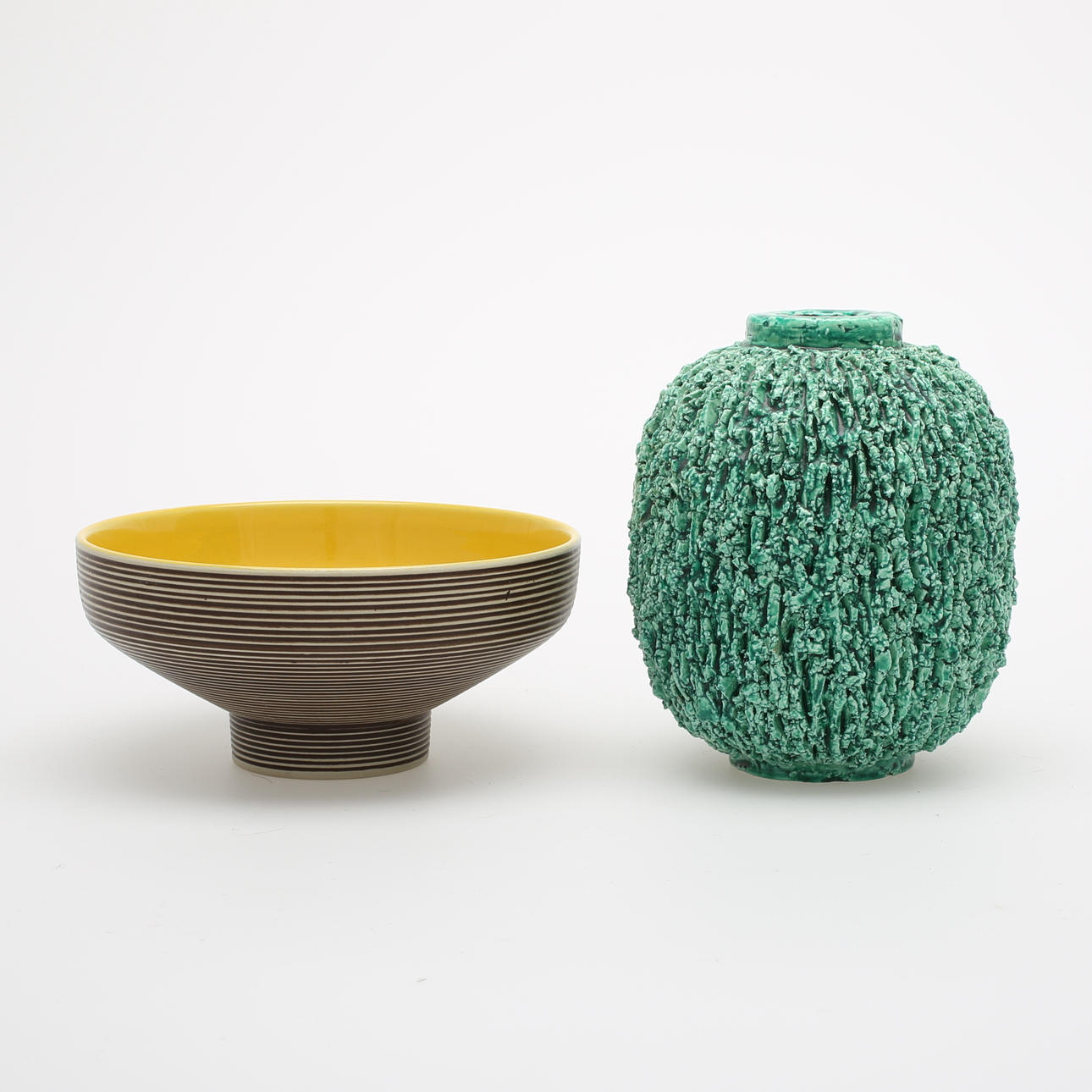 VAS och SKÅL, stengods, Gunnar Nylund och Carl Harry Stålhane, Rörstrand.