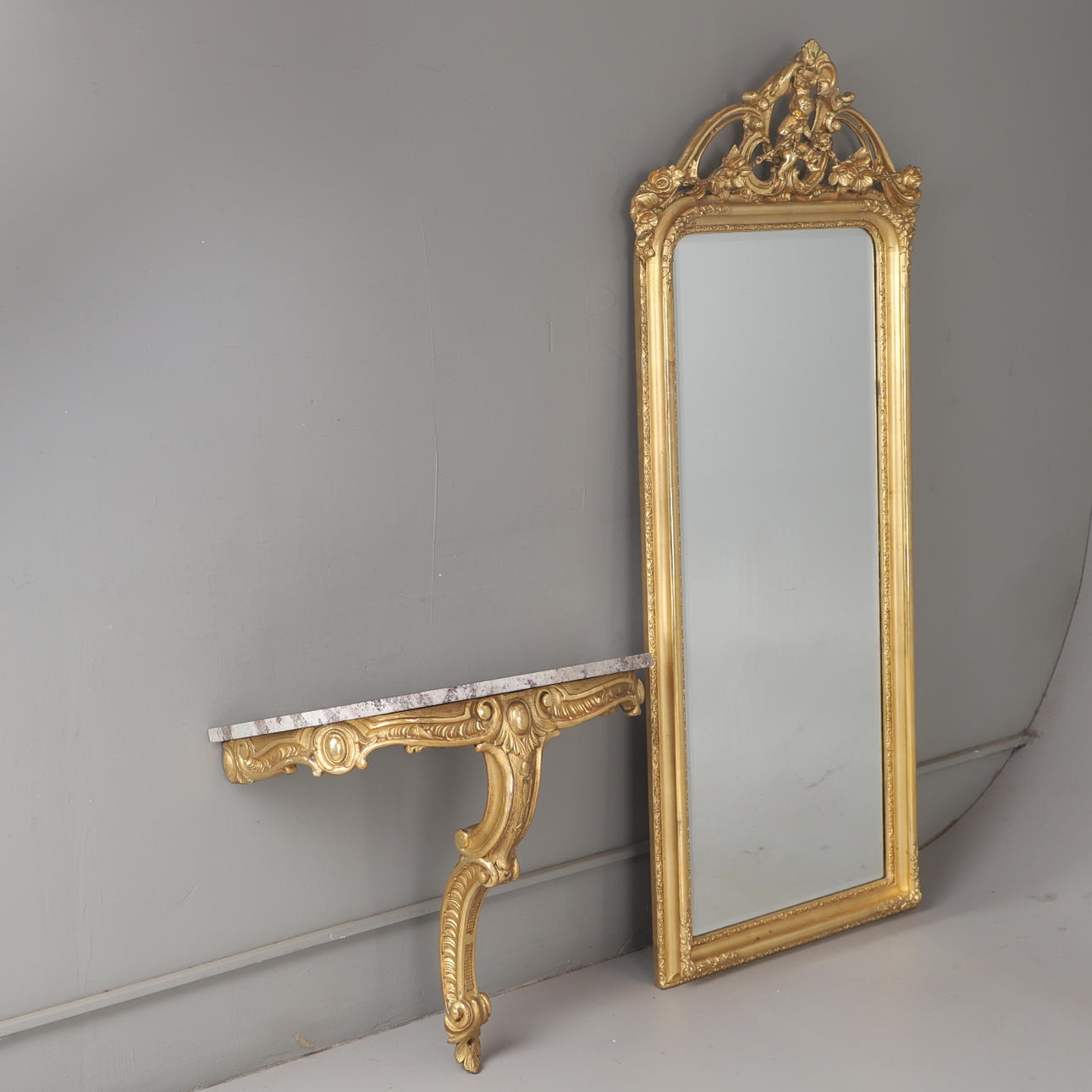 MIRROR WITH CONSOLE TABLE, gilded with stone top, Rococo style. Mirrors ...