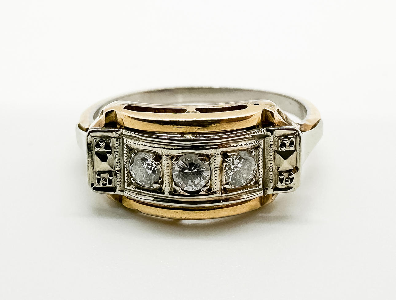 RING, 18k, diamonds.