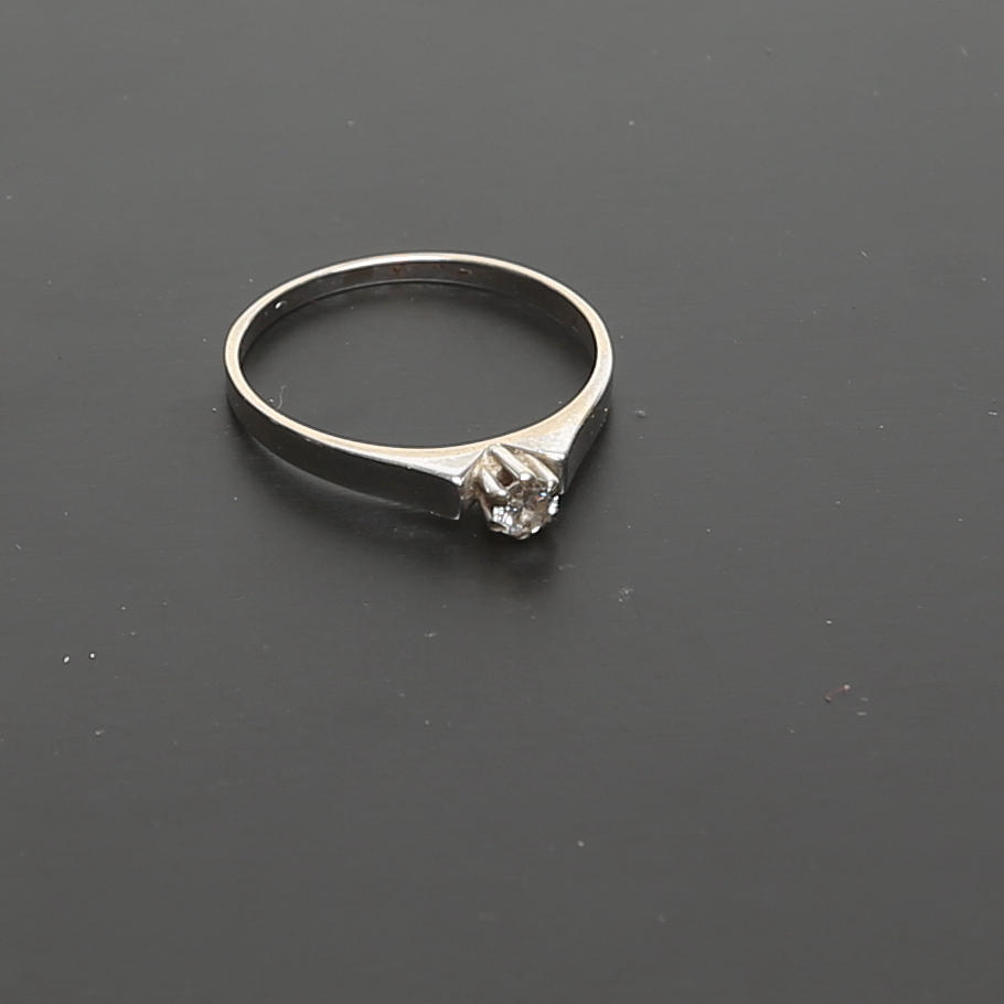 RING, 750/18k, guld, 0.15 ct.
