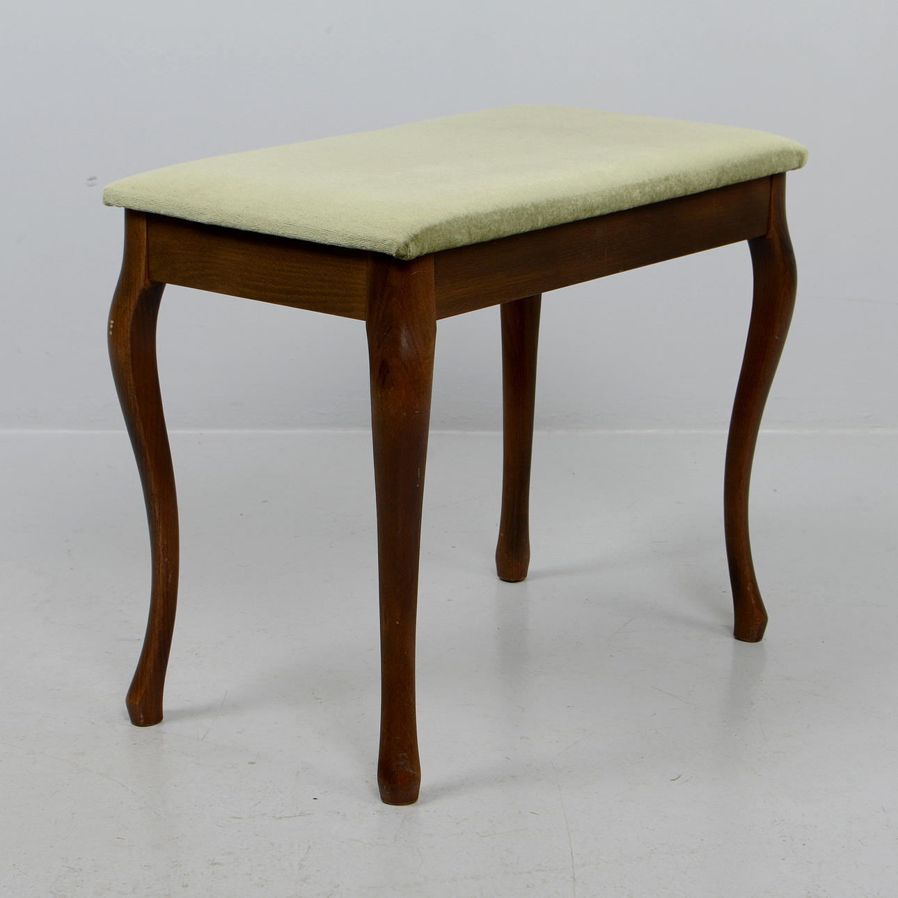 PIANOPALL med förvaring, 1900-tal.