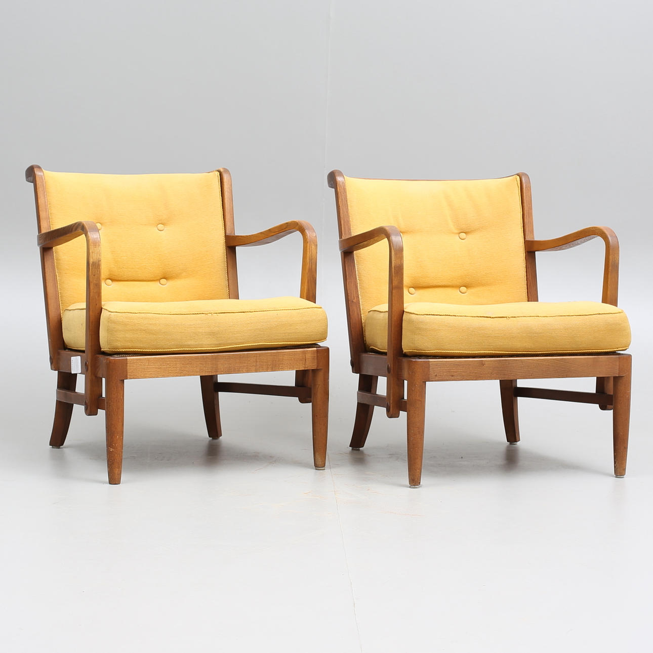 FÅTÖLJER, ett par,1900-talets andra kvartal.