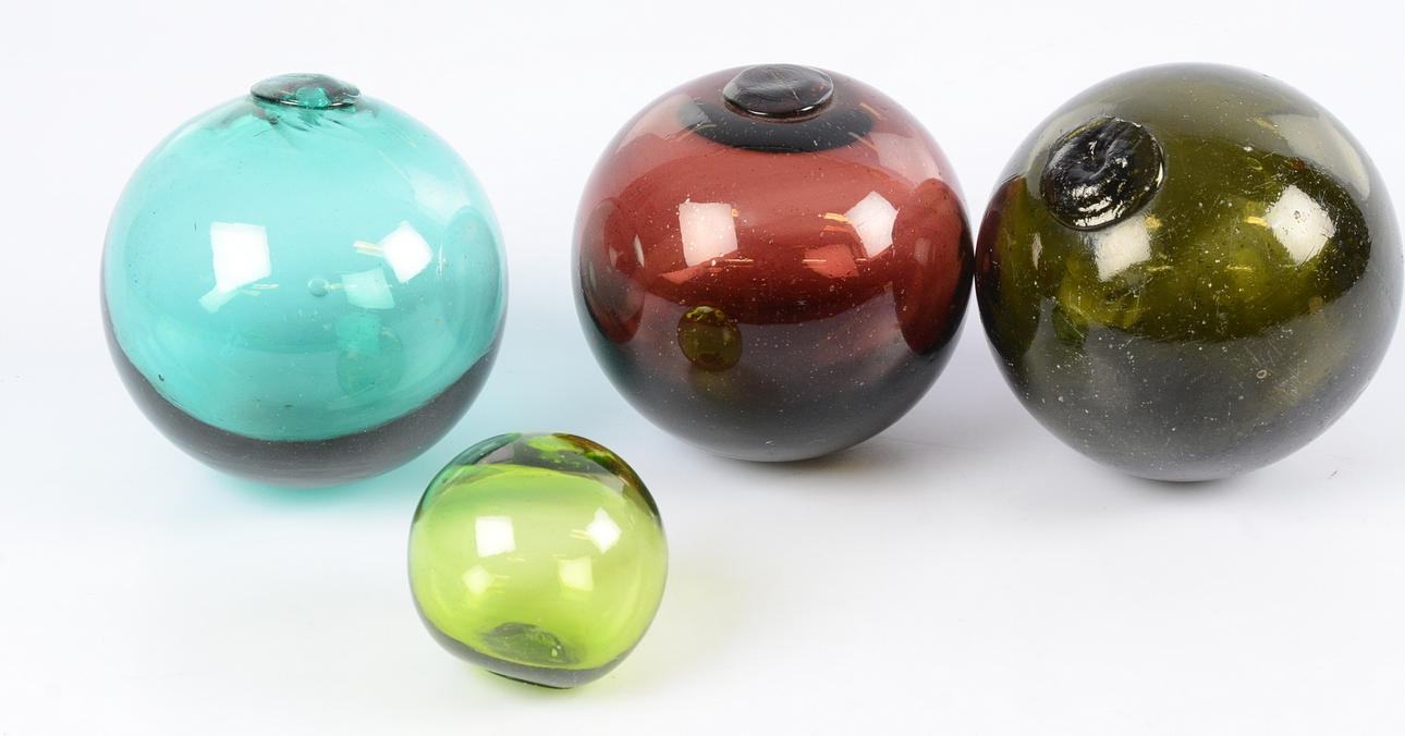 GLASFLÖTEN, 4 stycken, 1900-talets första hälft.