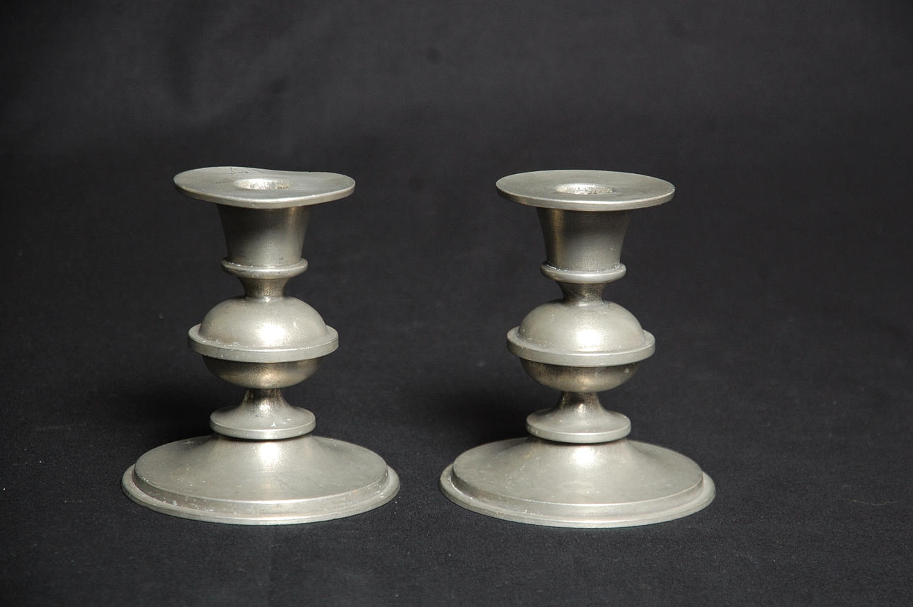 LJUSSTAKAR 1 par tenn Edwin Ollers.