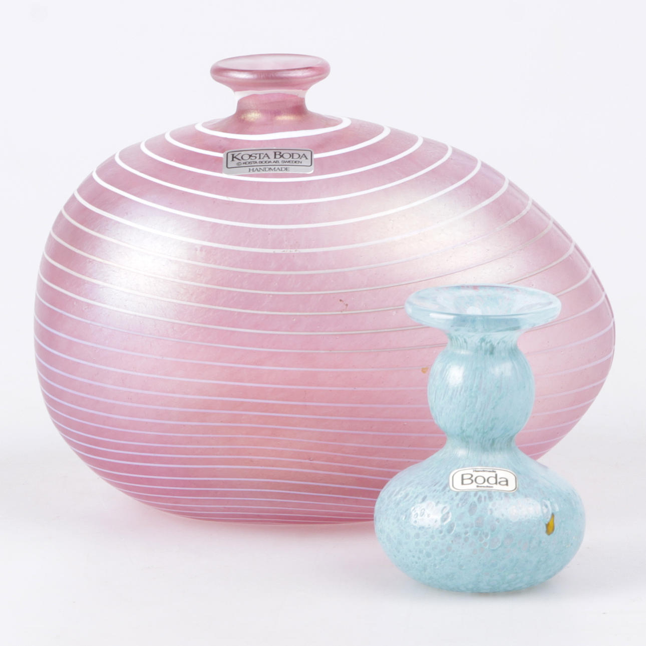 VASER, 2 st. Glas, Bertil Vallien, Kosta Boda, signerade.