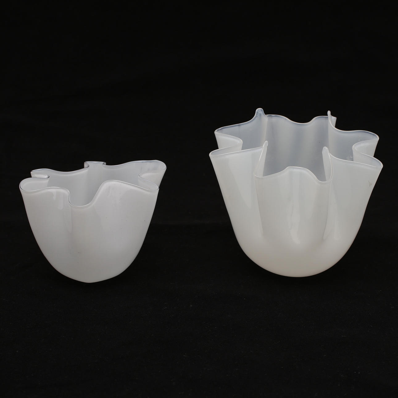 NÄSDUKSSKÅLAR, 2 stycken, Venini, Murano, stämplade.