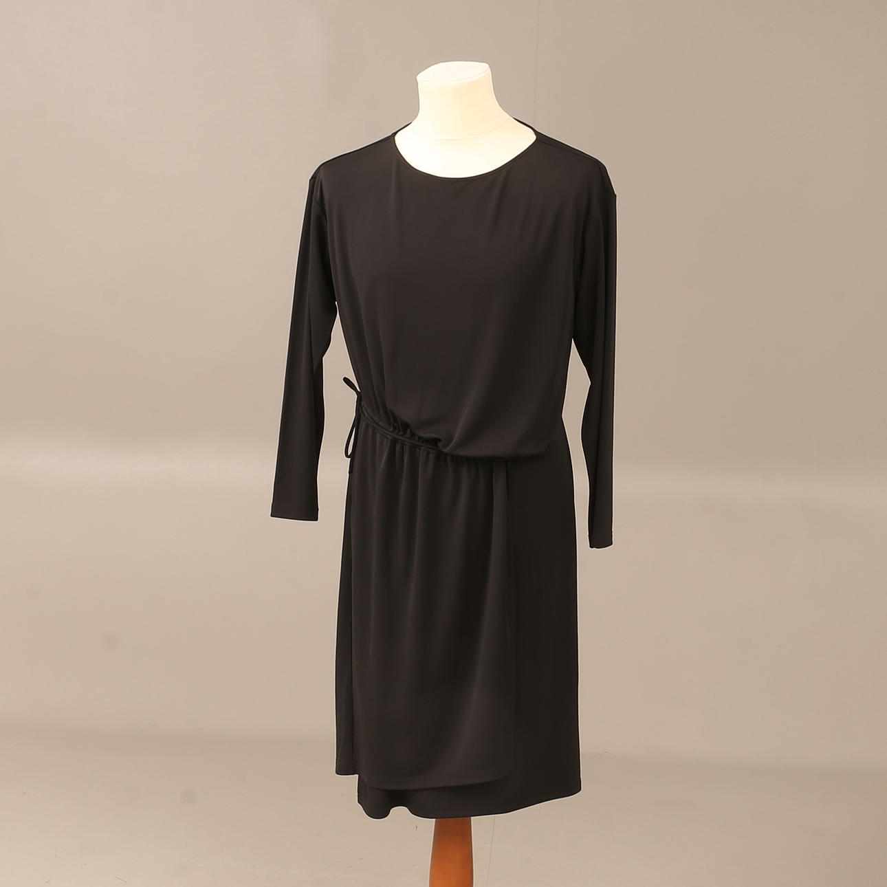 KLÄNNING, Filippa K, Storlek Large.