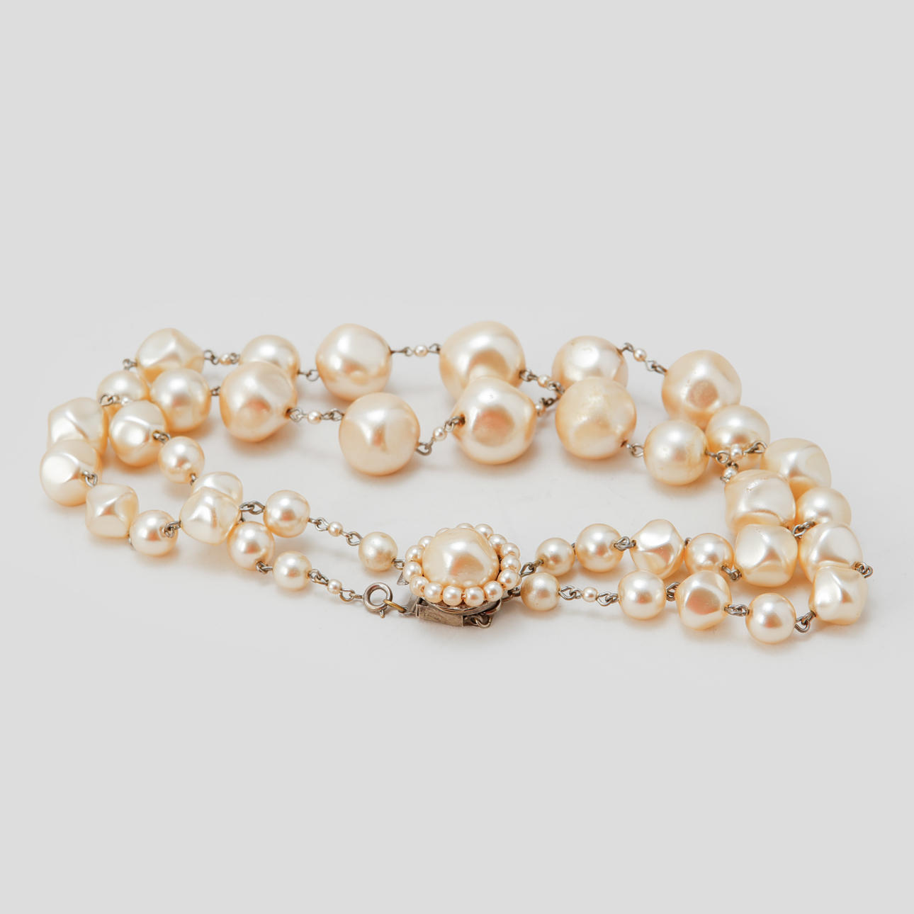 PEARL NECKLACE, Gerard Darel.