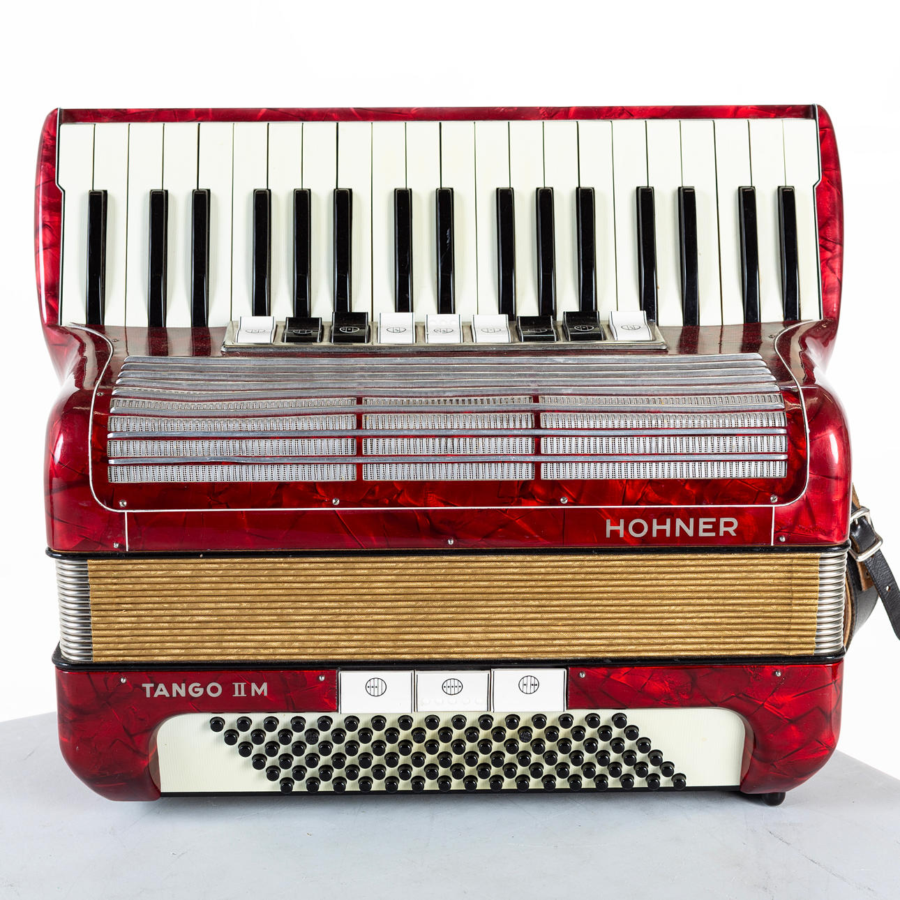 3-string piano accordion, Hohner Tango ll M, Germany. Collectables