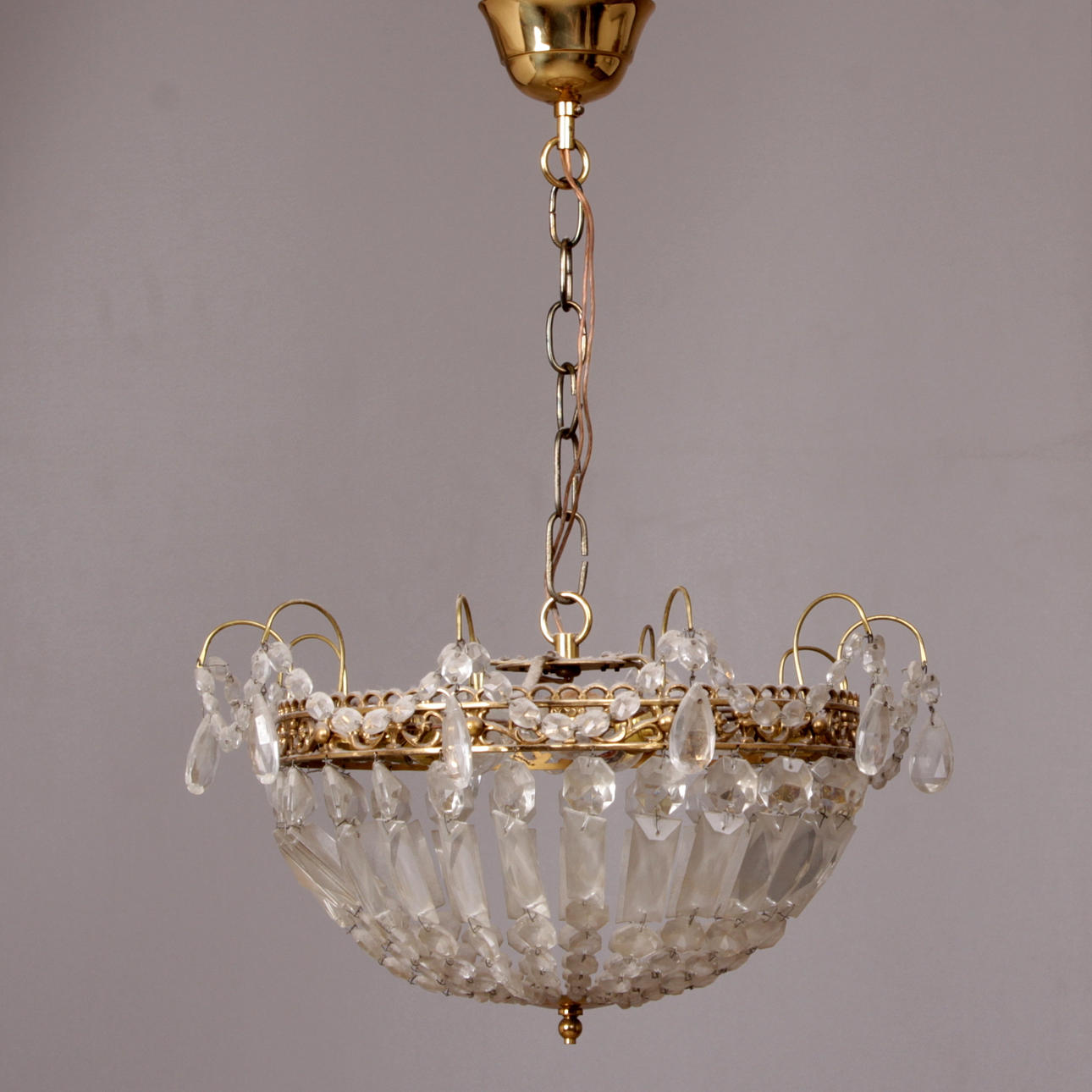 TAKARMATUR, mässing och prismor, 1900-tal.