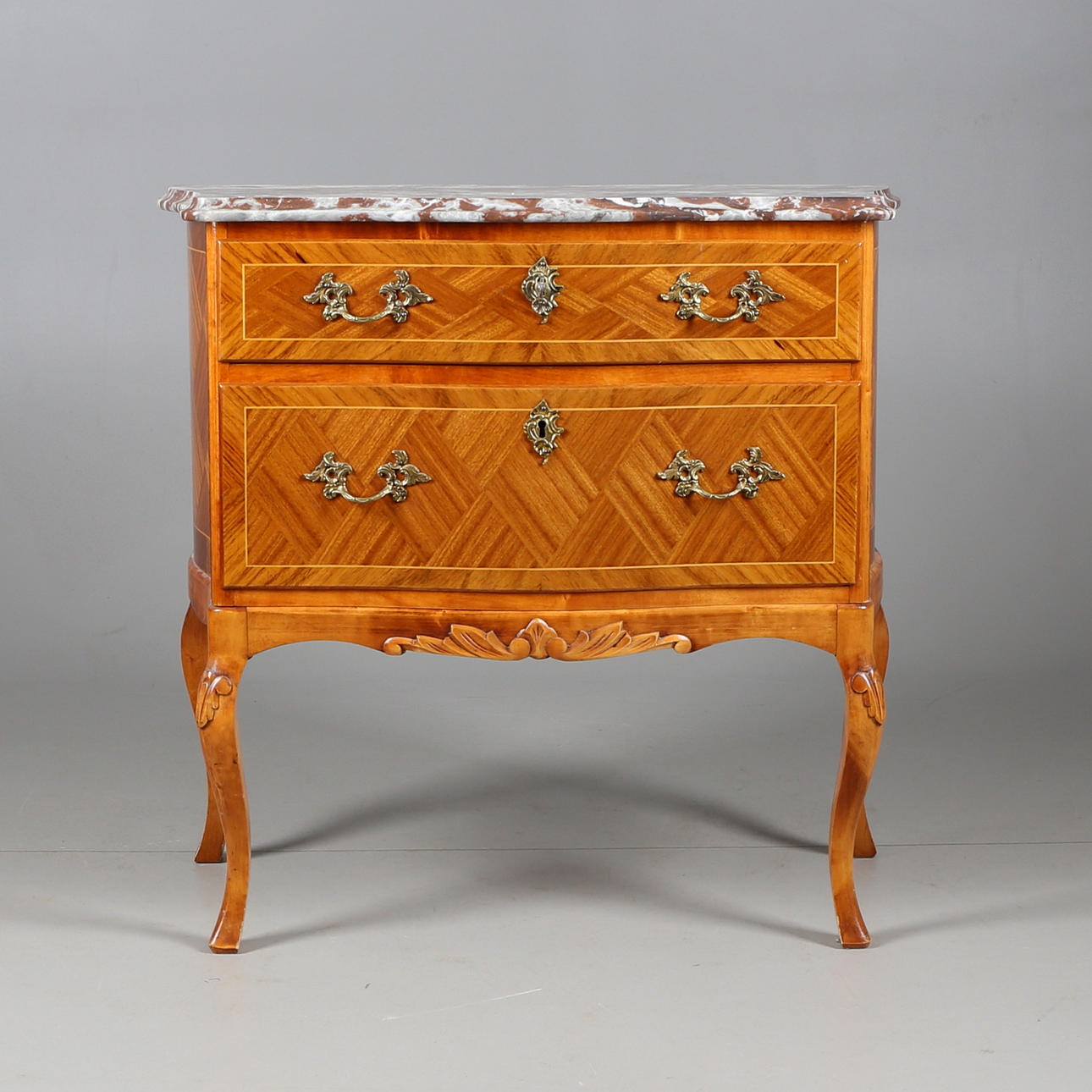 BYRÅ, nyrokoko, med marmorskiva, 1900-talets mitt.