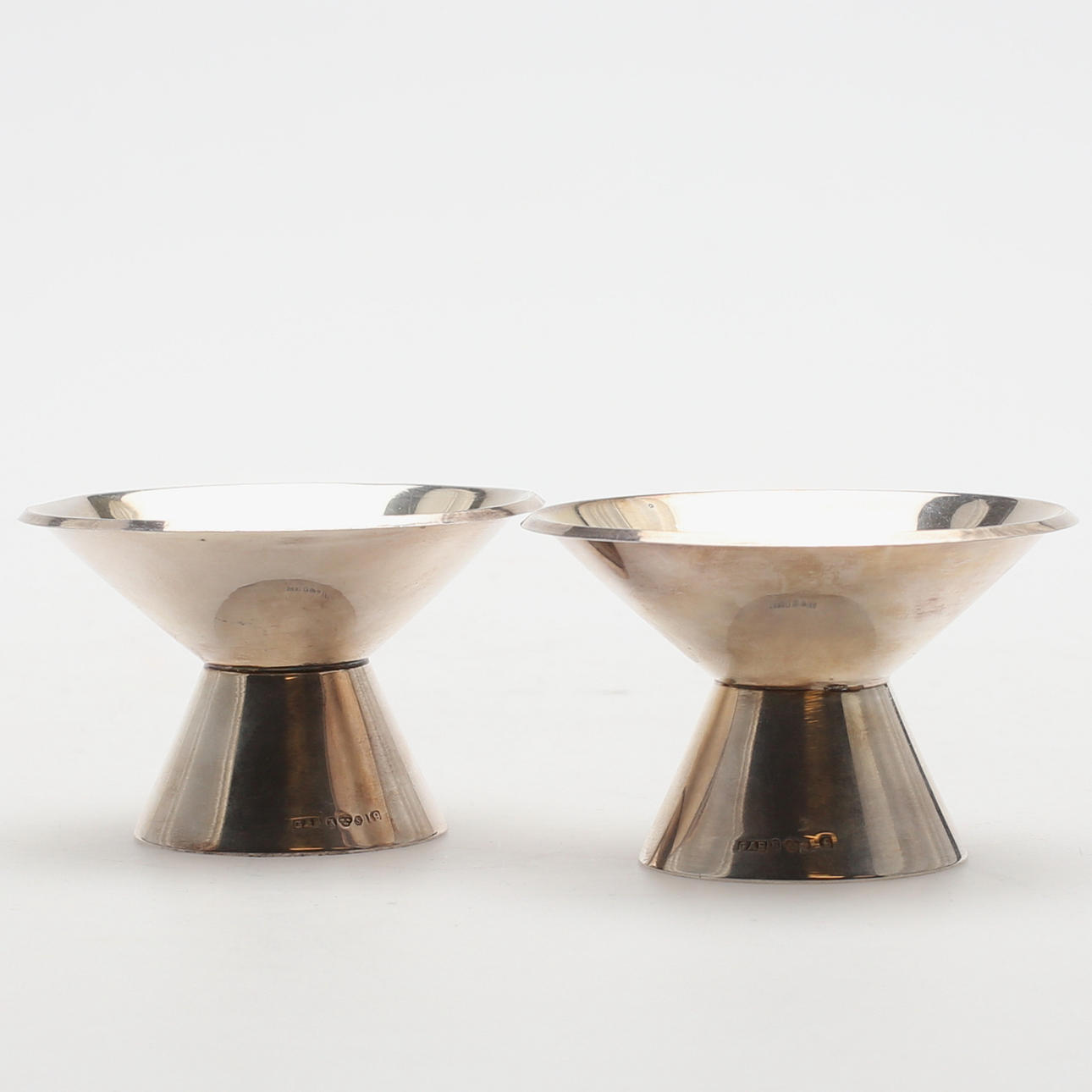 LJUSSTAKAR, silver, ett par, Guldsmedsaktiebolaget, Stockholm, 1959, vikt 117,40 gram.