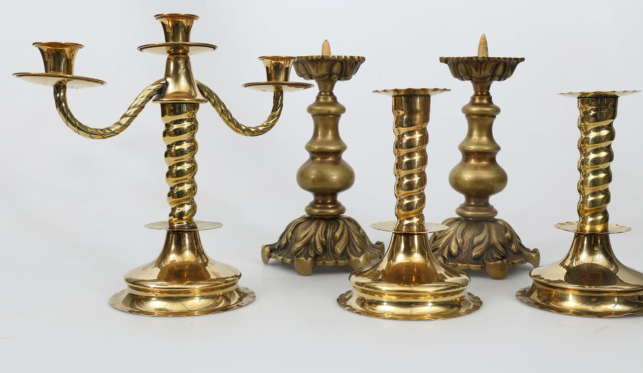 LJUSSTAKAR, gulmetall, 5 stycken, 1900-tal.