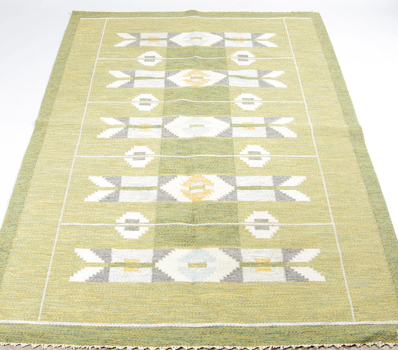 RÖLAKANMATTA, Ingegerd Silow, signerad IS, 244 x 162 cm.