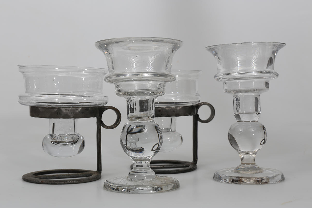 BERTIL VALLIEN. Ljusstakar, glas och smide, 4 stycken, 1900-talets andra hälft.