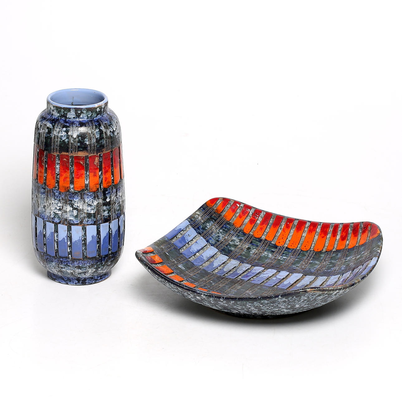 VAS samt SKÅL, 2 delar keramik, Fratelli Fanciullacci, Montelupo, Italien. 1900-talets mitt.