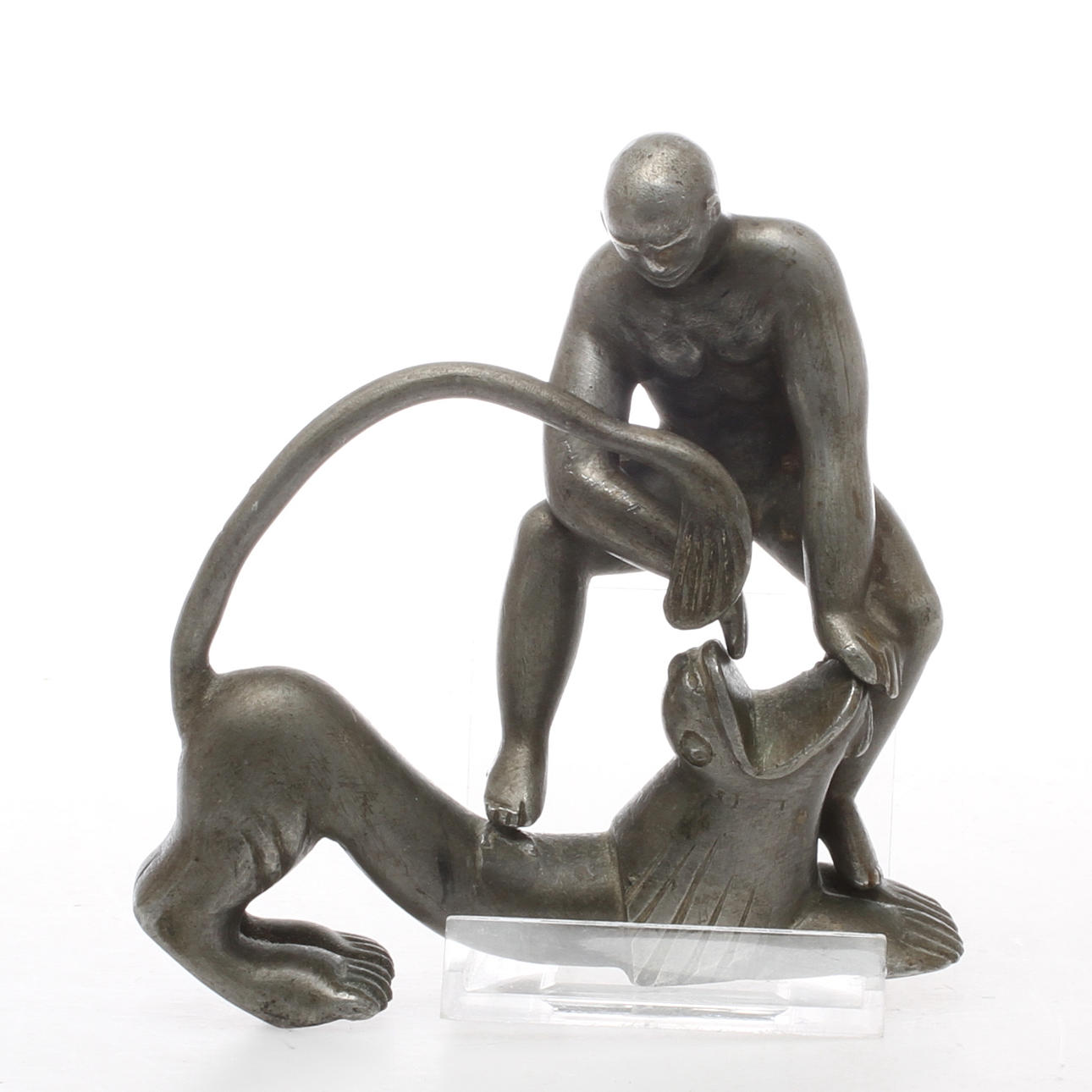 FIGURINER / DEKORELEMENT, 2 st, tenn, möjligen för Firma Svenskt Tenn, 1900-talets första hälft.