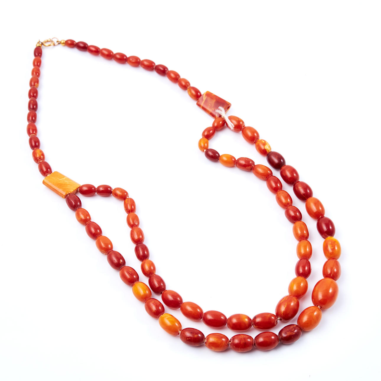 COLLAR con perlas ovaladas en ámbar opaco (ámbar báltico).