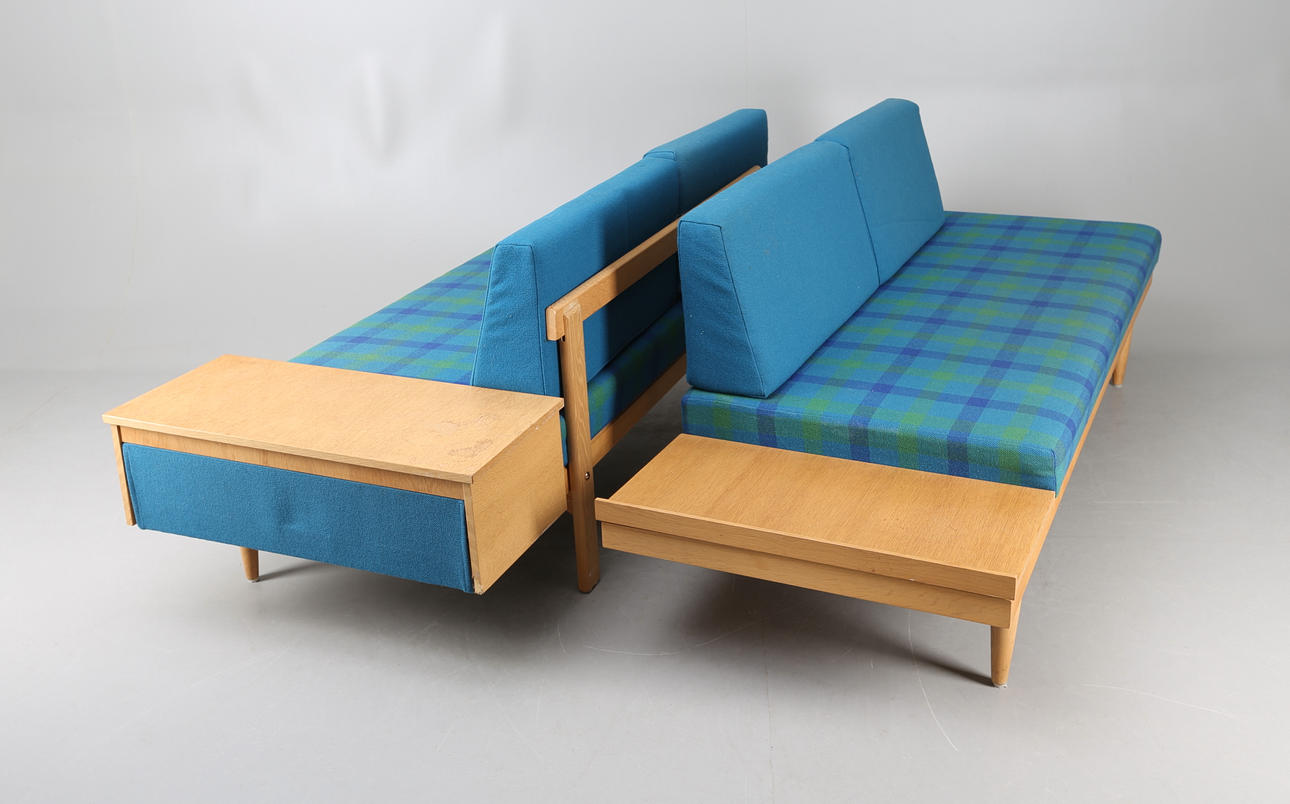 DAGBÄDDAR/SOFFOR, 2 st, Ekornes Svane, 1960-tal.